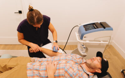 Golfer’s Elbow & Tennis Elbow: Shockwave Therapy for Durango Athletes